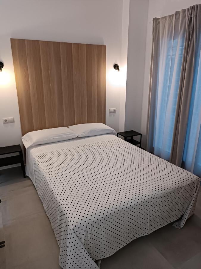 Apartamentos Los Guindos マラガ エクステリア 写真